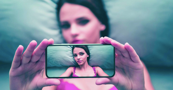 POR QUÉ NOS EXHIBIMOS EN REDES SOCIALES?