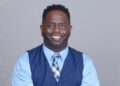 Rashad Woods y el Podcast T.R.O.N.: Una Profundización en la Curiosidad